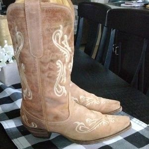 CORRAL COWGIRL BOOTS